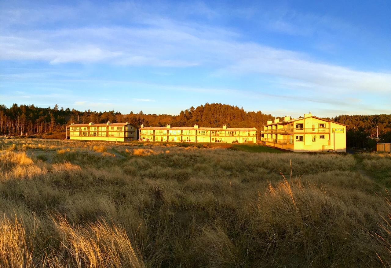 Hi-Tide Ocean Beach Resort モクリプス エクステリア 写真