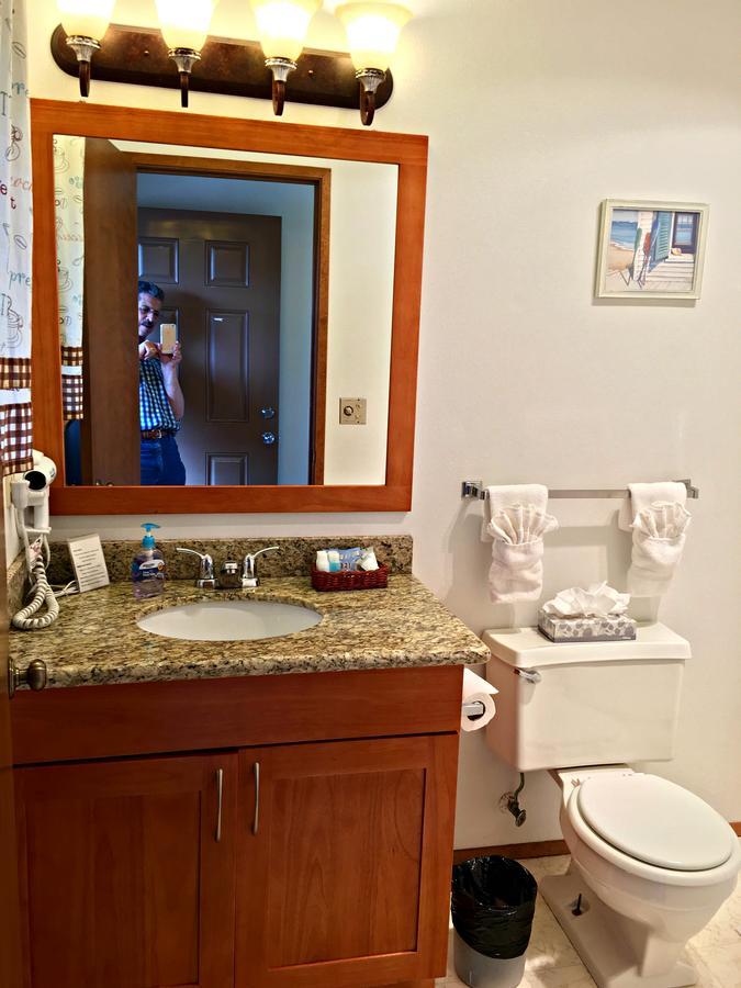 Hi-Tide Ocean Beach Resort モクリプス エクステリア 写真