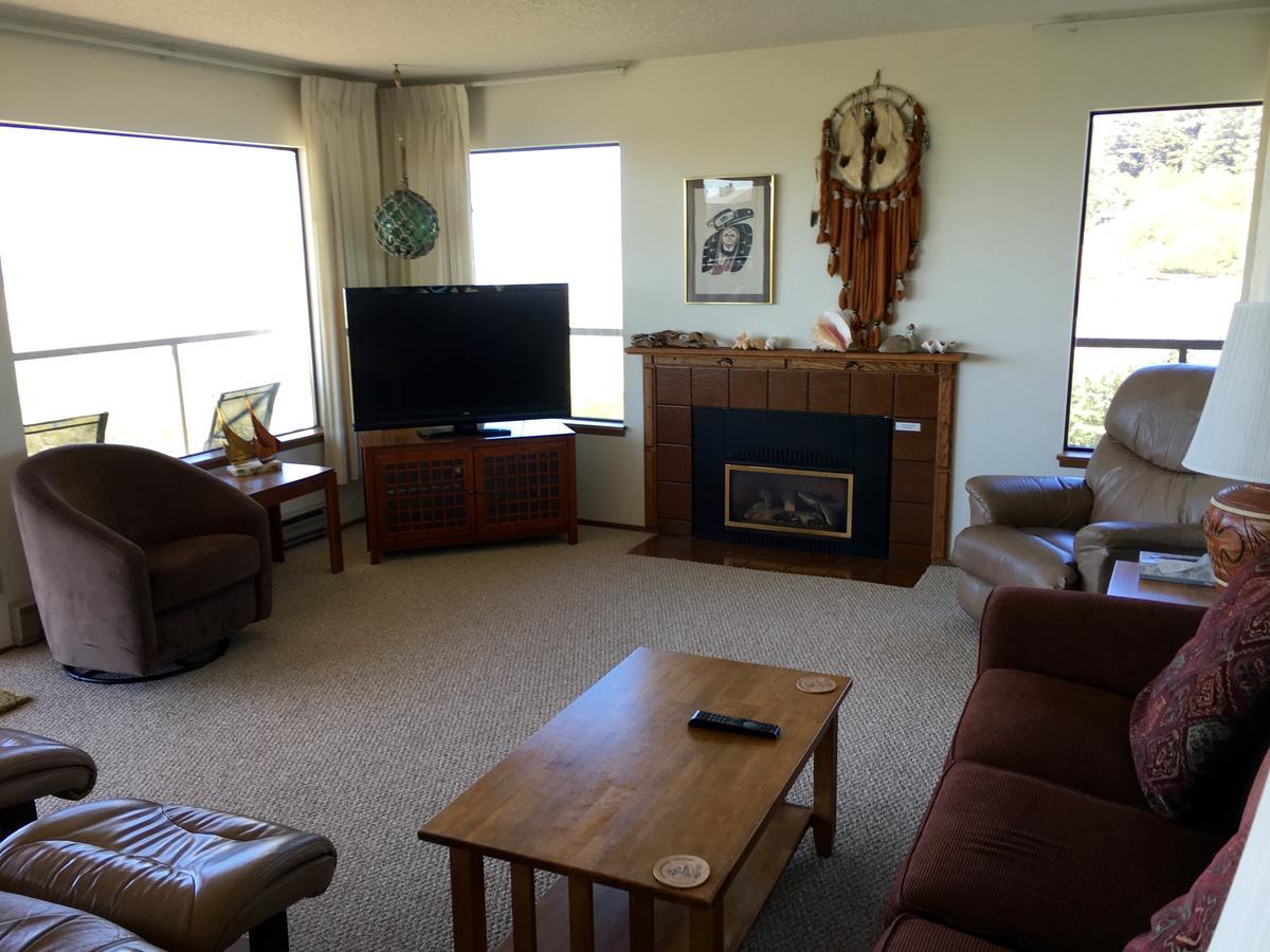 Hi-Tide Ocean Beach Resort モクリプス エクステリア 写真