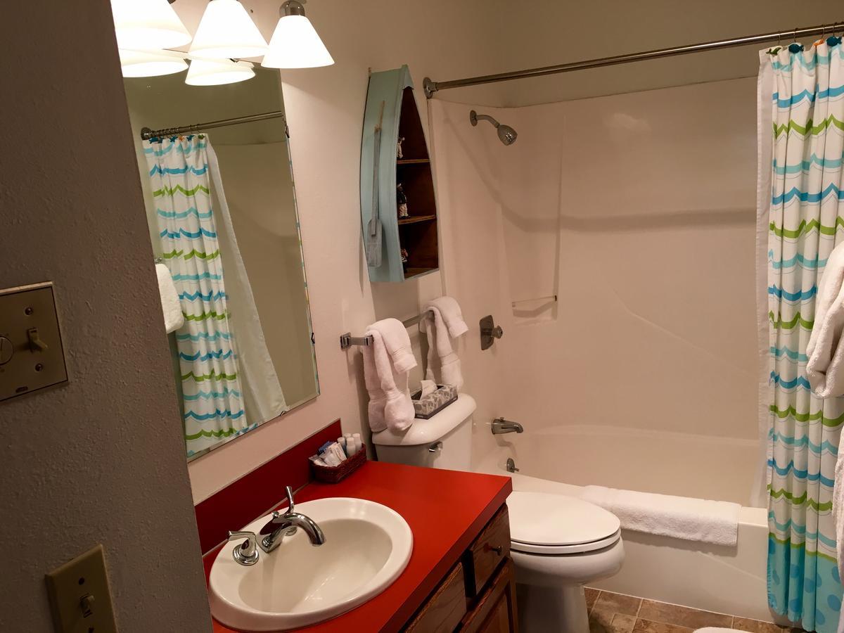 Hi-Tide Ocean Beach Resort モクリプス エクステリア 写真
