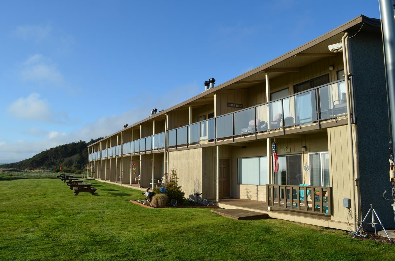 Hi-Tide Ocean Beach Resort モクリプス エクステリア 写真
