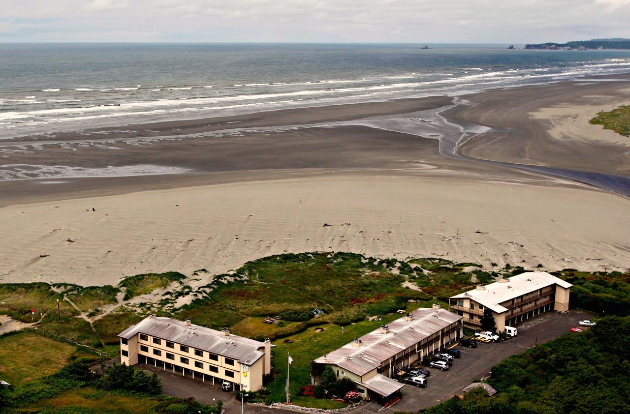 Hi-Tide Ocean Beach Resort モクリプス エクステリア 写真